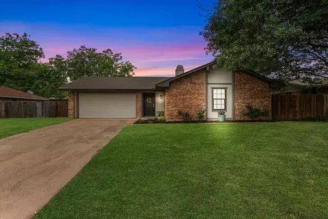 1210 Kay Dr, Weatherford, TX 76086