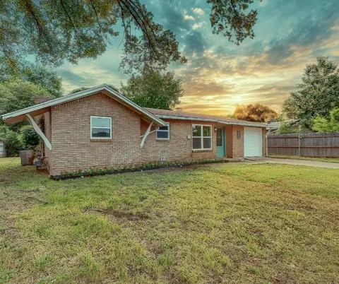 409 Fleming Dr, Hurst, TX 76053 photo 33