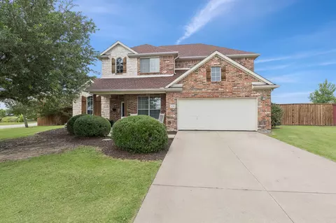 210 Packer Dr, Royse City, TX 75189