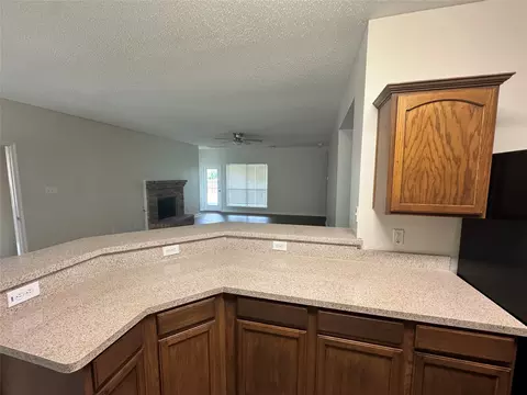Kitchen - 195 Rolling Ct, Lancaster, TX 75146 photo 1 of 3
