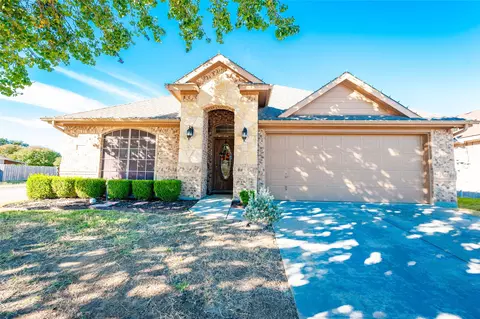 143 Valley Ranch Dr, Waxahachie, TX 75165