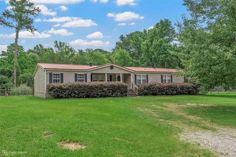 175 Roach Rd, Doyline, LA 71023