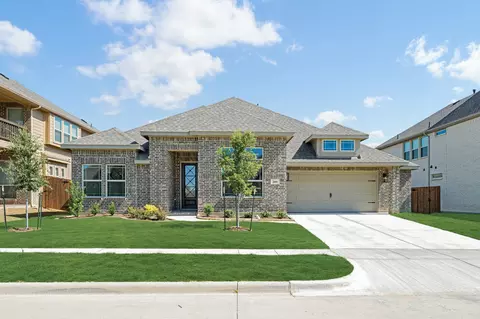 209 Claywood Dr, Glenn Heights, TX 75154