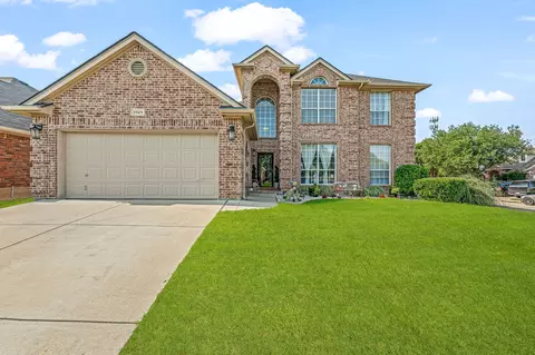 2829 Flint Rock Dr, Fort Worth, TX 76131