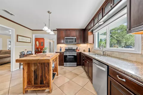3917 N 31st St, Waco, TX 76708 photo 8