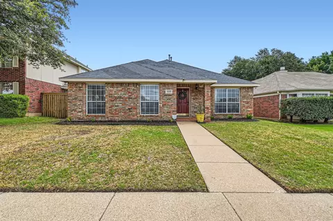 1628 High Pointe Ln, Cedar Hill, TX 75104
