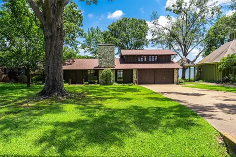 188 Enchanted Dr, Enchanted Oaks, TX 75156
