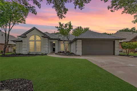 308 Creekside Dr, Keller, TX 76248