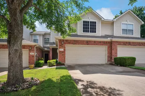 8621 Hunters Trace Ln, Plano, TX 75024