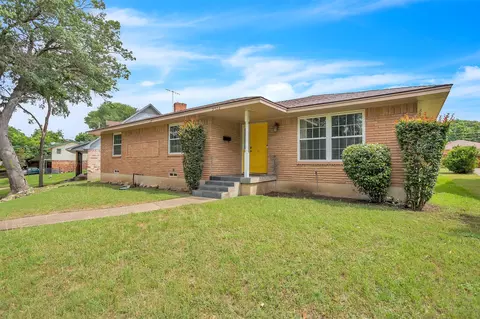 5922 Spring Gln, Dallas, TX 75232