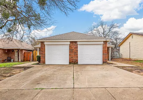 4966 Willie St, Fort Worth, TX 76105