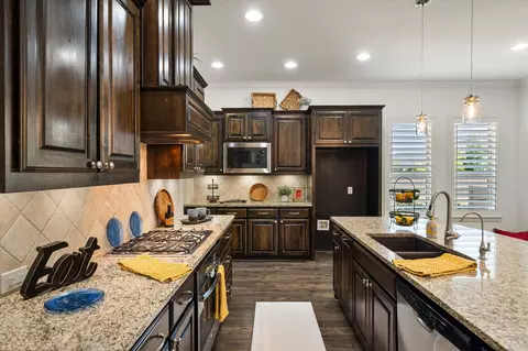 Kitchen - 1201 9th St, Argyle, TX 76226 photo 2 of 5
