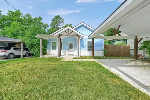 208 N Holly Ave, Sherman, TX 75092