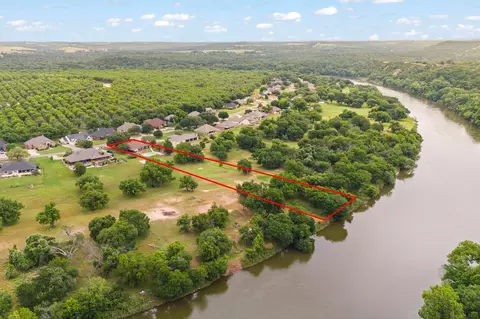 9118 Ravenswood Rd, Granbury, TX 76049