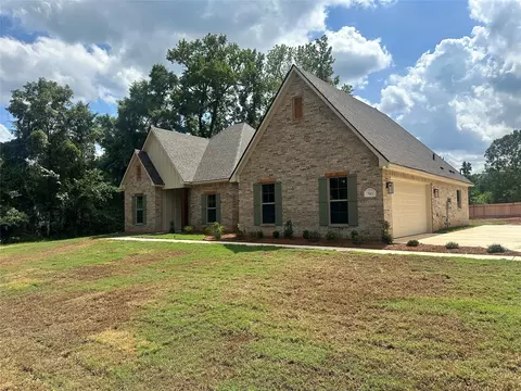 703 Chandler Rd, Haughton, LA 71037