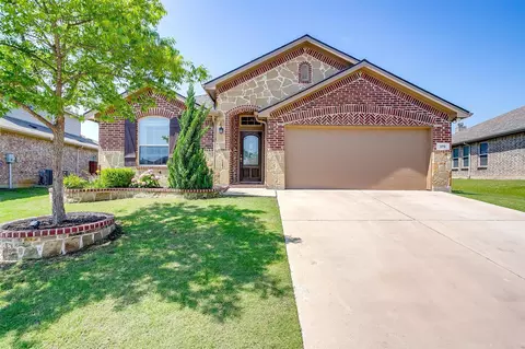378 Coral Vine Ln, Burleson, TX 76028