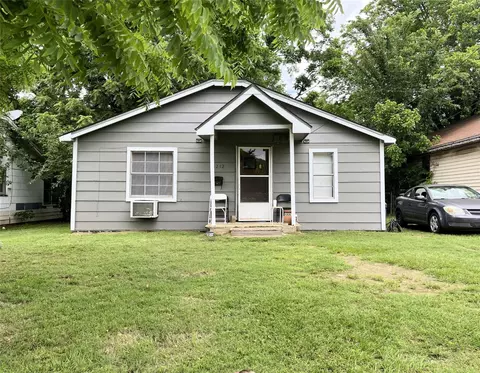 1212 W Cherry St, Paris, TX 75460