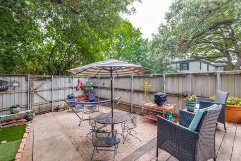 4902 N Hall St, Dallas, TX 75235
