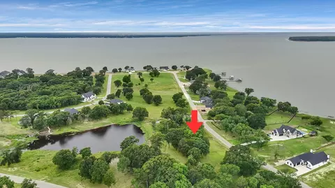 1511 Shoreline Dr, Mabank, TX 75143