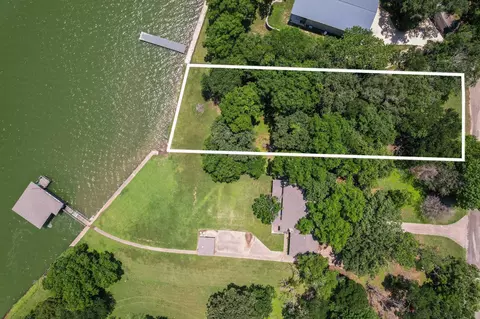 106 Hulan Dr, Kerens, TX 75144