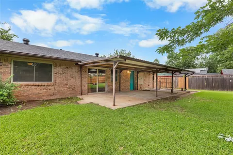 3209 N Calais St, Sherman, TX 75090