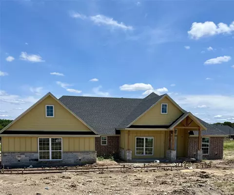 3005 Upland Ct, Weatherford, TX 76087