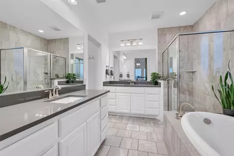 Bath - 782 Corner Post Path, Celina, TX 75009 photo 1 of 4