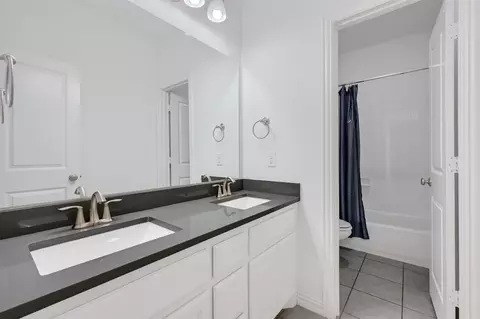 Bath - 782 Corner Post Path, Celina, TX 75009 photo 4 of 4