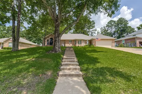 2009 Wickersham Dr, Huntsville, TX 77340