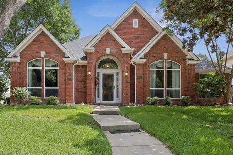 2001 Elm Creek Ln, Flower Mound, TX 75028