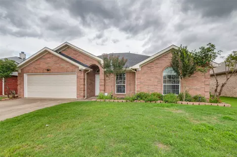 1604 Sanibel Ln, Arlington, TX 76018