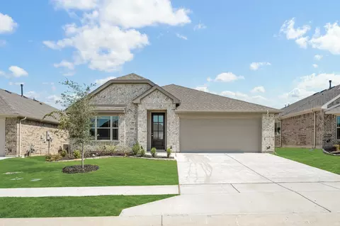 1005 Nighthawk Trl, Alvarado, TX 76009