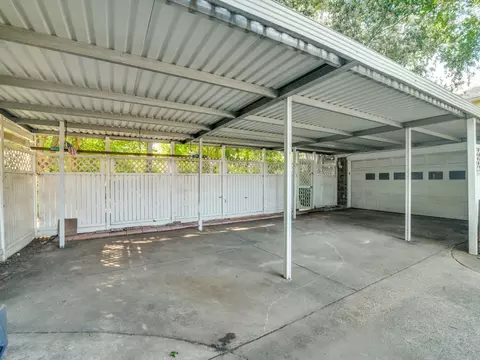 Exterior - 5909 Covington Dr, Rowlett, TX 75089 photo 2 of 6