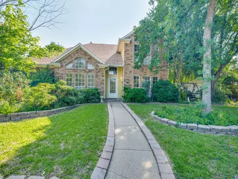 5909 Covington Dr, Rowlett, TX 75089