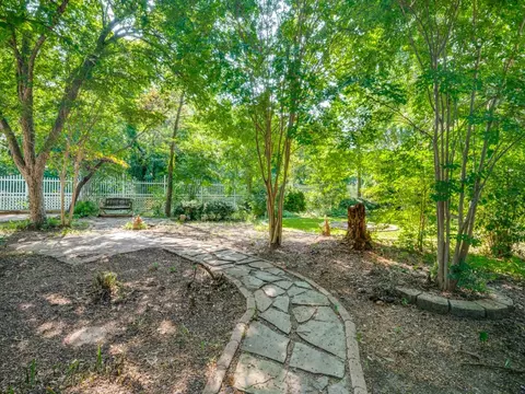 Exterior - 5909 Covington Dr, Rowlett, TX 75089 photo 3 of 6