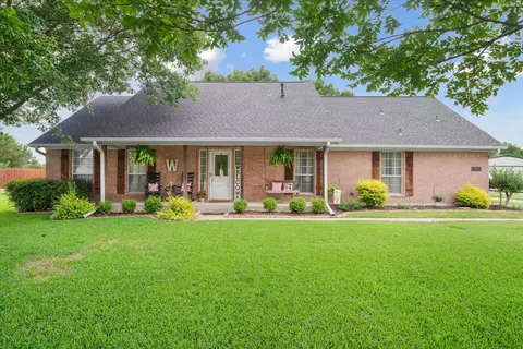221 Country View Ln, Crandall, TX 75114