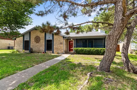 1710 Goliad Dr, Garland, TX 75042