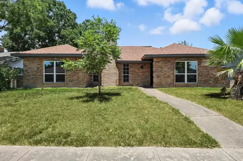 Exterior - 7109 Timberline Dr, Rowlett, TX 75089 photo 4 of 5