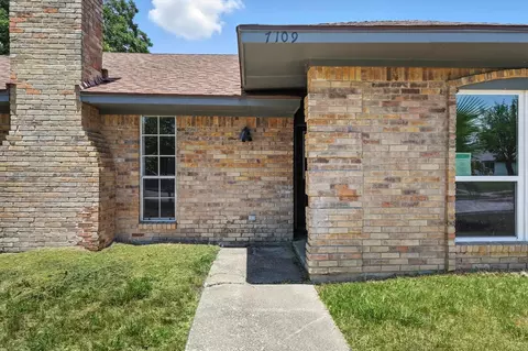 Exterior - 7109 Timberline Dr, Rowlett, TX 75089 photo 5 of 5