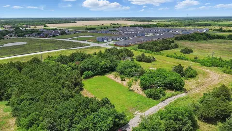 1814 Utilis St, Greenville, TX 75401