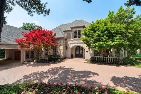 842 Bluff Ridge Dr, Cedar Hill, TX 75104