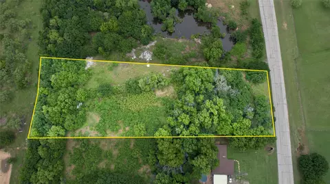 3 S 22 S Hwy 148, Henrietta, TX 76365