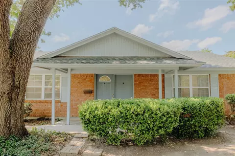 2712 Larkin Ave, Fort Worth, TX 76133