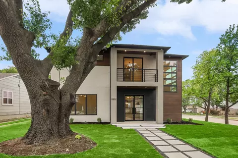 3902 Park Ln, Dallas, TX 75220