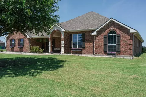 303 Derick Dr, Royse City, TX 75189