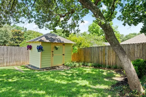 3907 Meadow Dr, Grapevine, TX 76051 photo 37