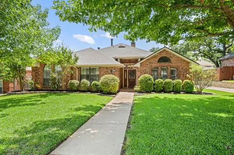 3907 Meadow Dr, Grapevine, TX 76051 photo 5