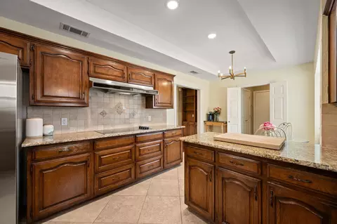 3907 Meadow Dr, Grapevine, TX 76051 photo 22