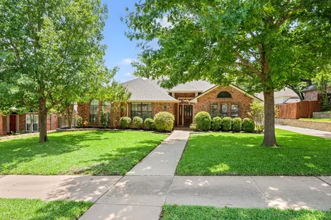 3907 Meadow Dr, Grapevine, TX 76051 photo 6