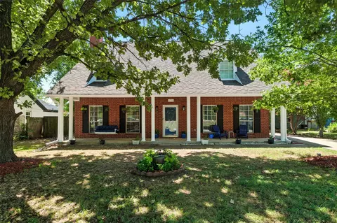 6705 Hewitt St, North Richland Hills, TX 76182